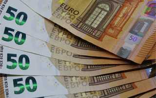 你如何看待把生日蛋糕往人脸上抹的行为？网友:这种人直接绝交！